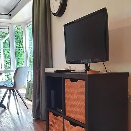 Chalet Veluwse Recreatiewoning Op Kindvriendelijk Park
