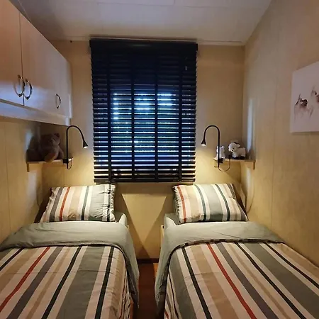 Chalet Veluwse Recreatiewoning Op Kindvriendelijk Park *